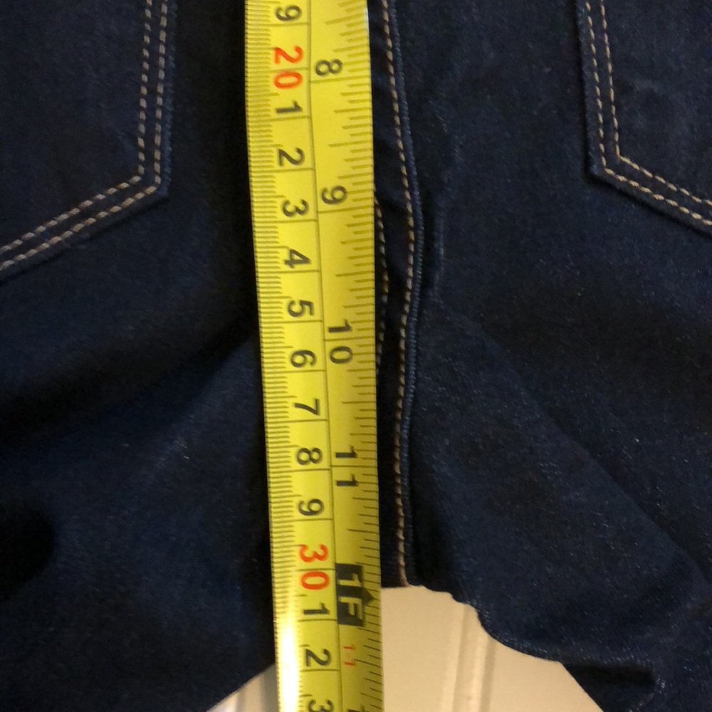 Flying Monkey Skinny Jeans: Host Pick 7/2/2024 - Picture 7 of 9